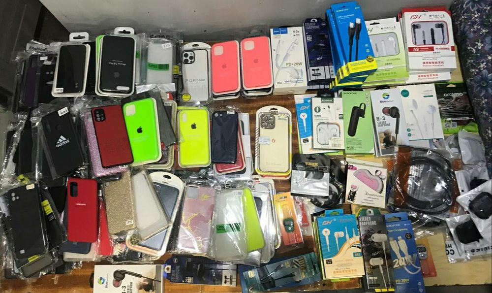 Tayyor biznes sotiladi! Aksesuar chexol steklo naushnik kabel optom!