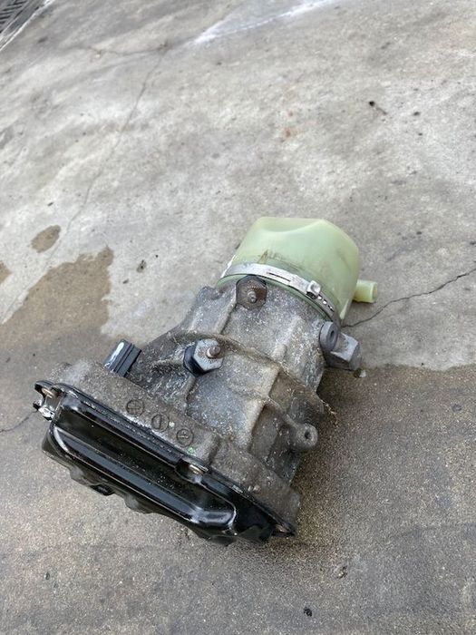 Pompa Servodirectie Volvo XC60 XC70 S60 S70 S80 V70 2014+ 31340205