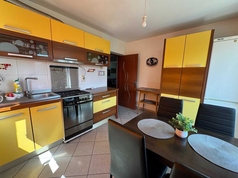 Proprietate cu 2 Vile și Vedere Panoramică – Gura Humorului (1km de Centru)