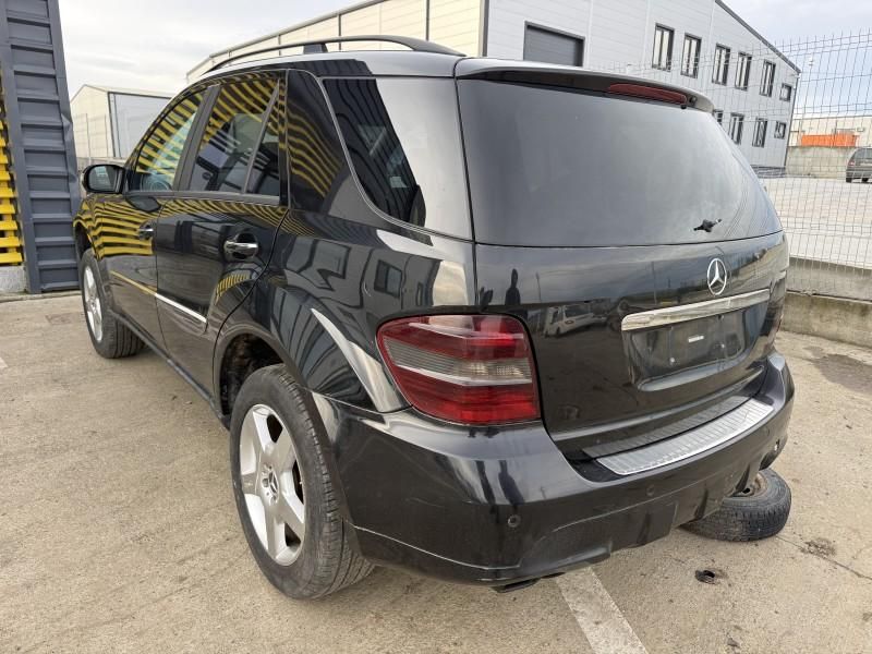 Bara spate cu senzori de parcare Mercedes ML w164 SUV culoare 197 - ne