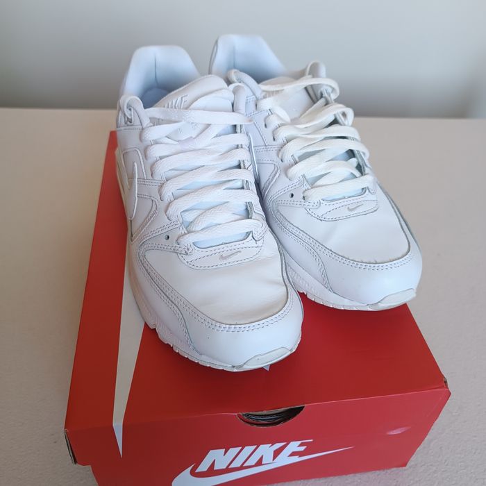 Маратонки Nike Air Max Command
