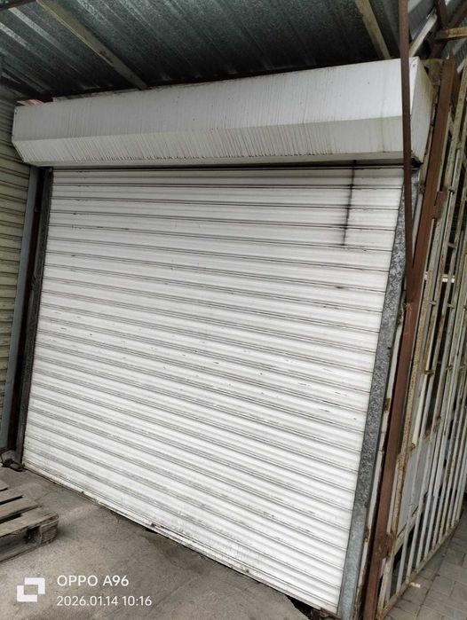 Дверь контейнера