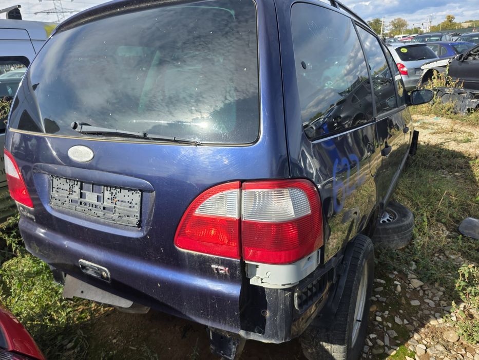 Dezmembrez Ford Galaxy 1.9tdi Piese