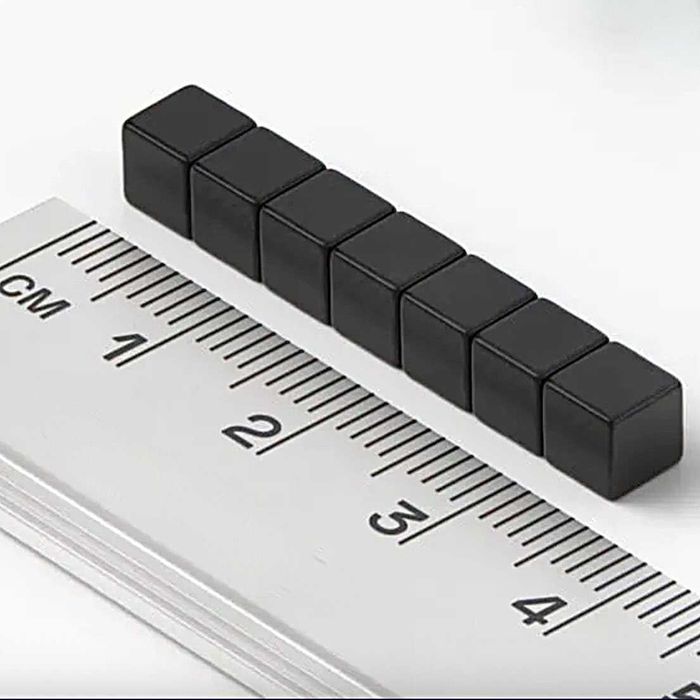 Magneti cubici 5x5x5mm N35 neodim epoxy