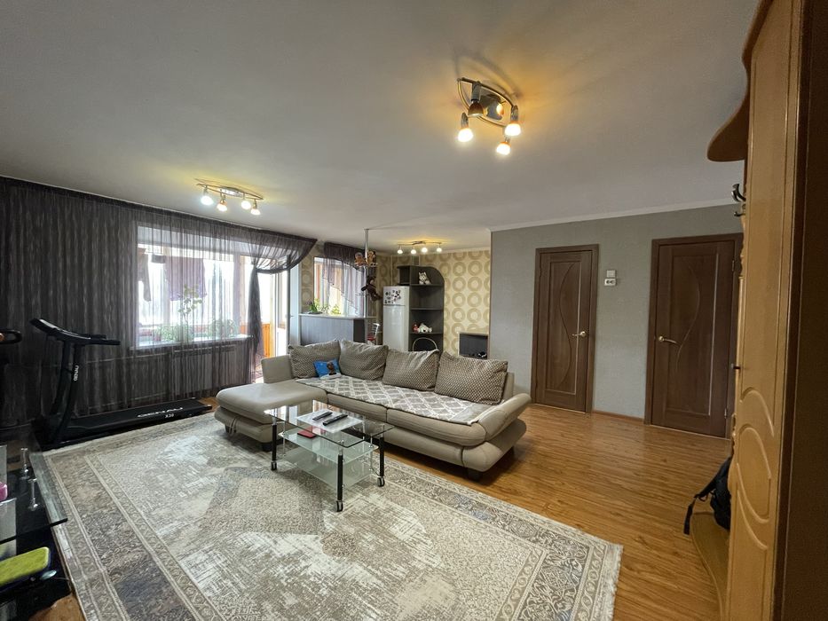 Продается 4х ком. квартира, р-н Стрелки