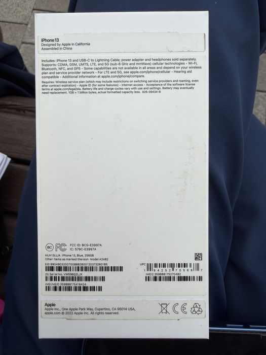 Срочно продам Iphone 13 256gb