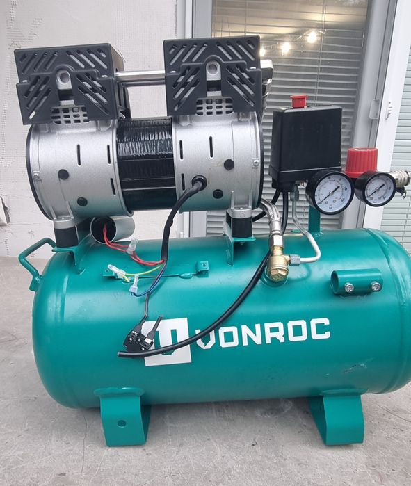 Тих въздушен компресор Vonroc 750w