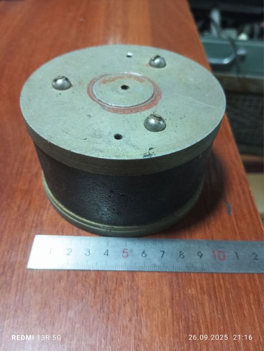 Шит, тиски, струбцина сотилади