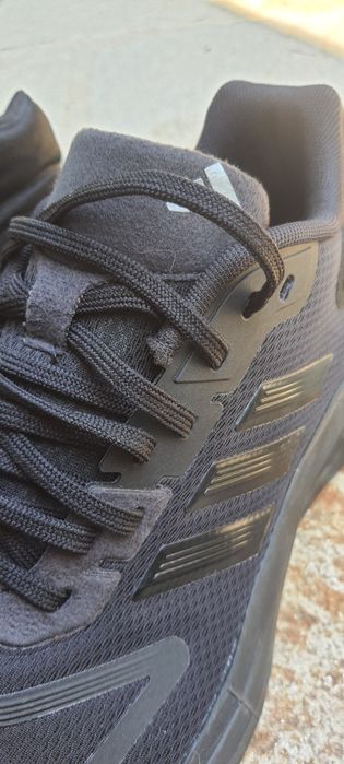 Маратонки ADIDAS 2022