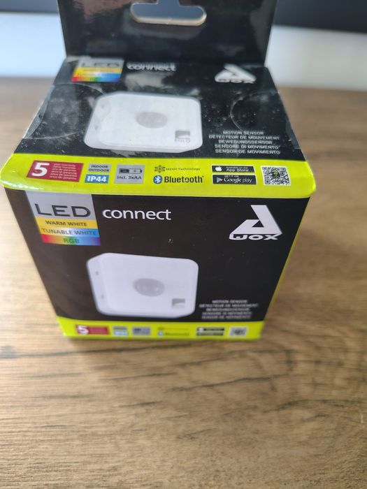 2 Senzori de mișcare