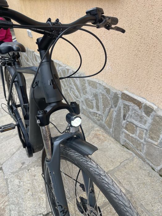 Електрически велосипед Cube