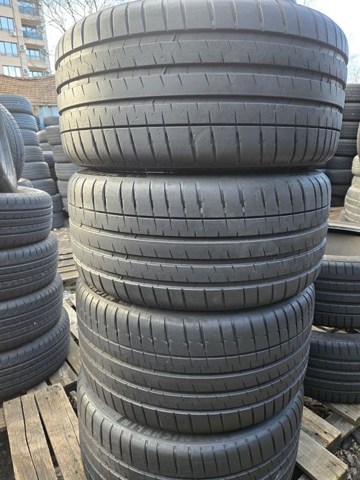 285 30 20 и 275 35 19 Michelin летни.