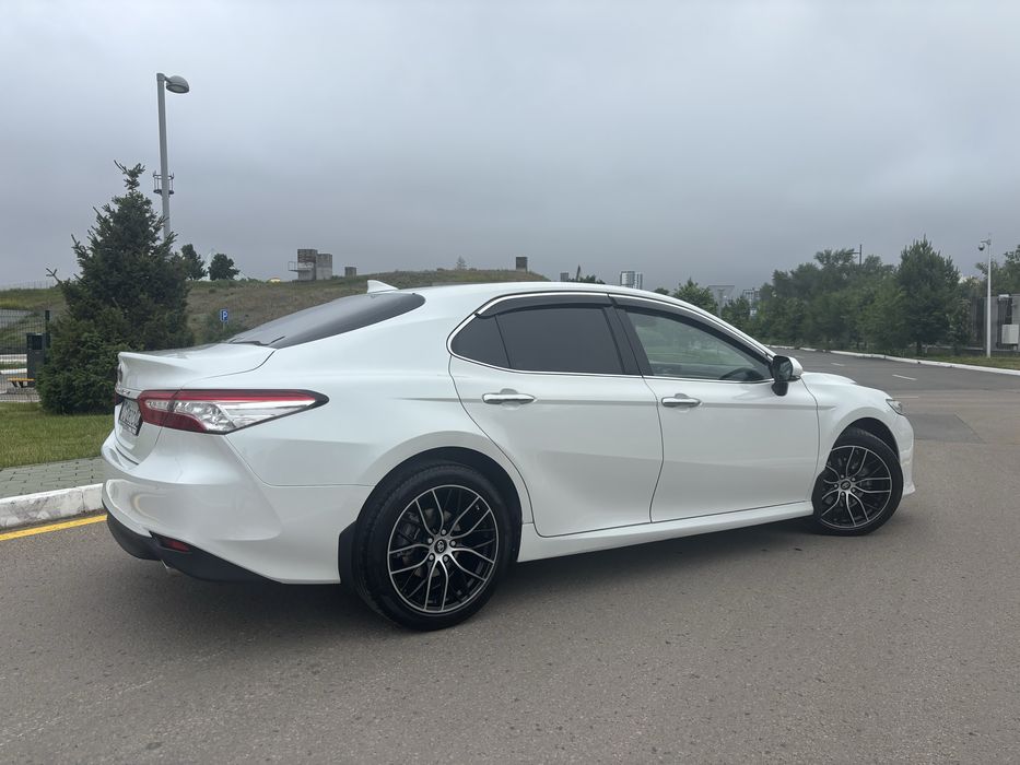 Продам диски от камри 70 R18