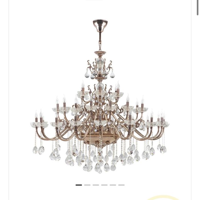 Трехъярусная большая люстра