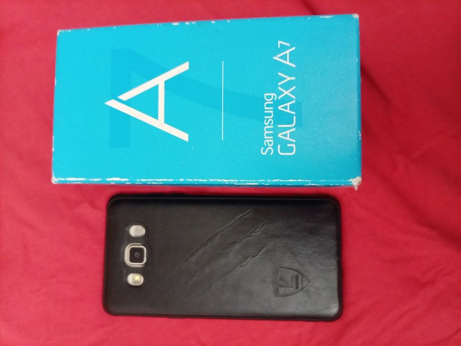 Продам Samsung galaxy a7