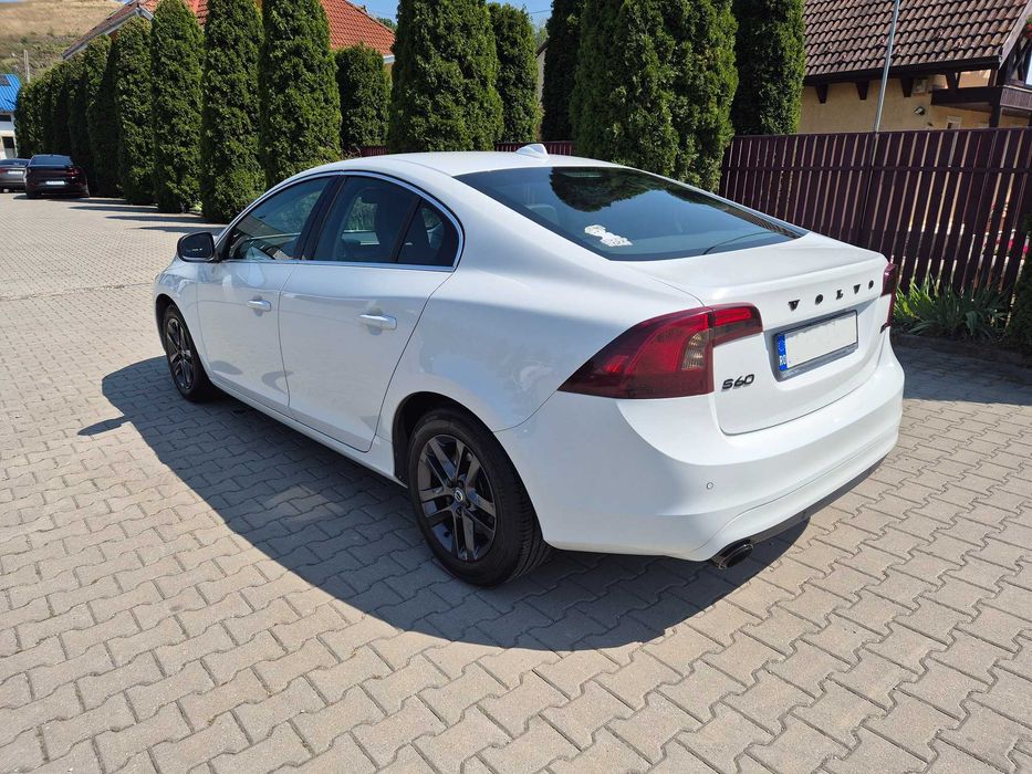 VOLVO S60 2016 — imagine 3