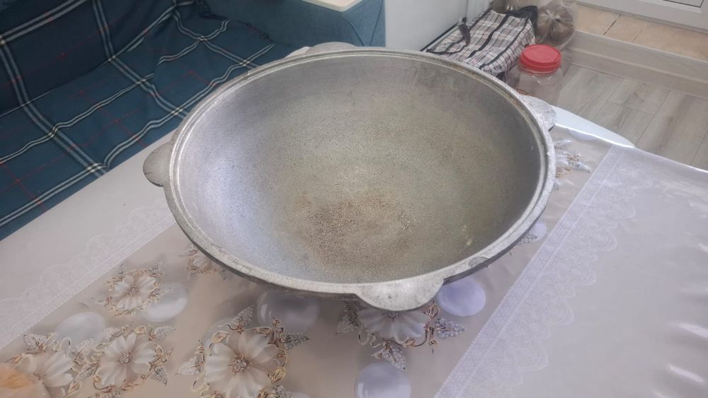 Срочно продам казан 15л