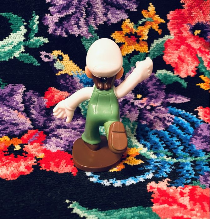 Луиджи Супер Марио Макдональдс