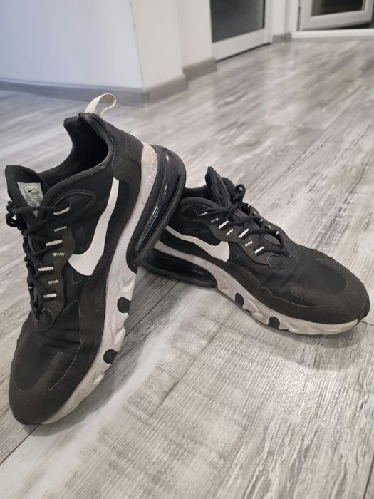 Nike Air Max  270 React