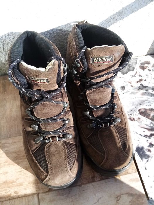 Bocanci pentru munte impermeabili