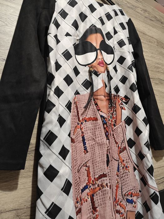 Рокля каре Манго, Guess