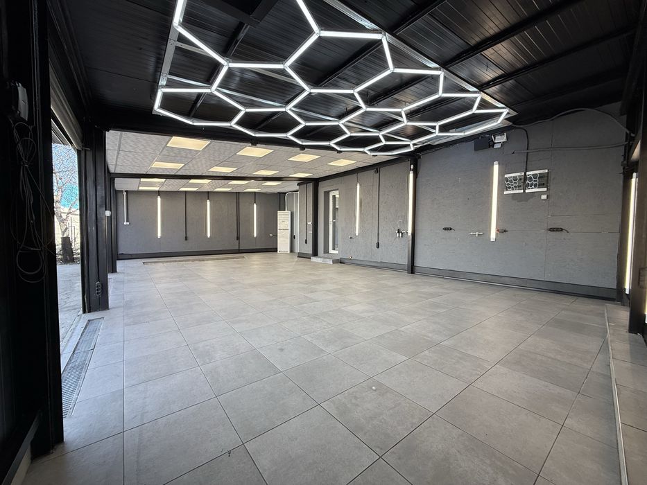 Дава се под наем Промишлена сграда в София, Яворов - 150 кв.м за 1377 € - Снимка #2