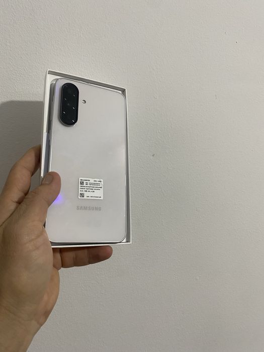 Sotiladi samsung A36 ideal