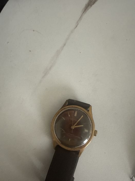 Продам советскре часы полет и восток, 18 камеей