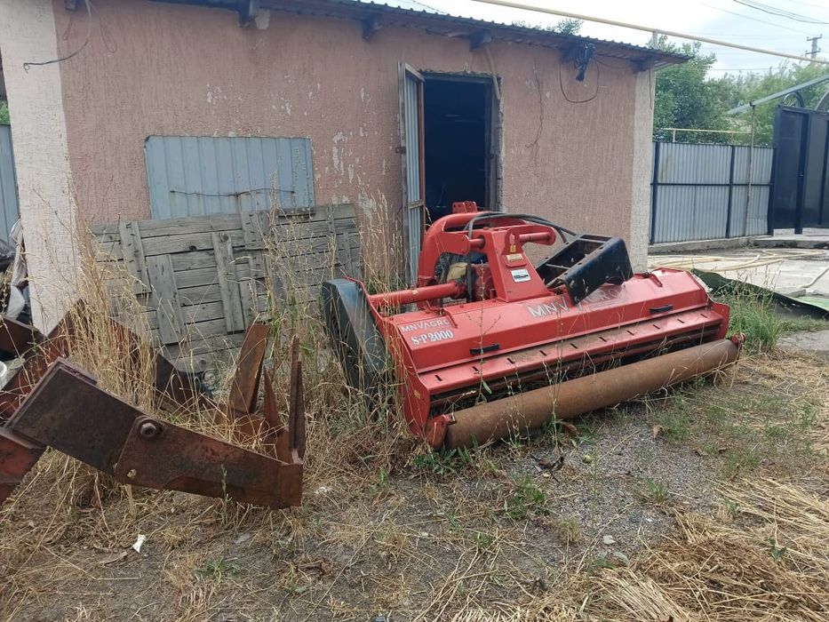 продам трактор Тумосан