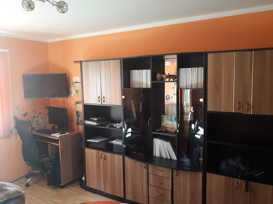 3 garsoniere pt inchiriere zona Cet