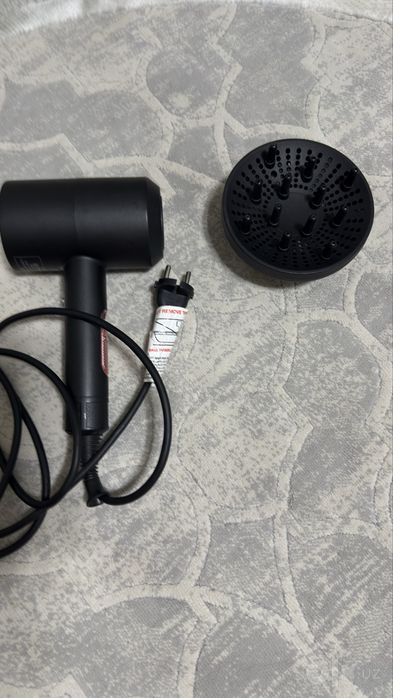 Фен по типу Dyson