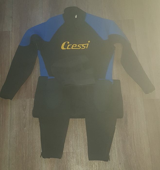 Продам гидрокосюм 7мм