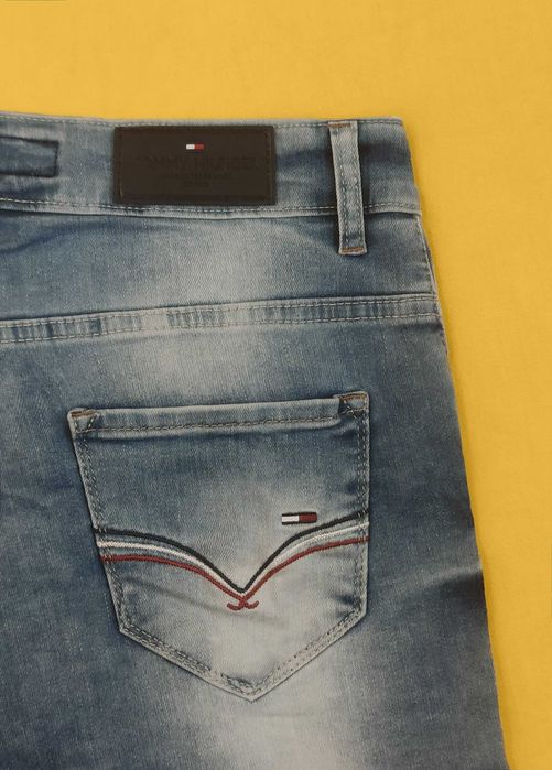 Blugi scurti Tommy Hilfiger - dama
