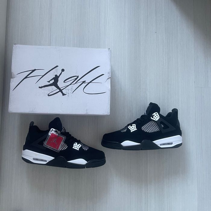 Jordan 4 White Thunder Mărimea 43
