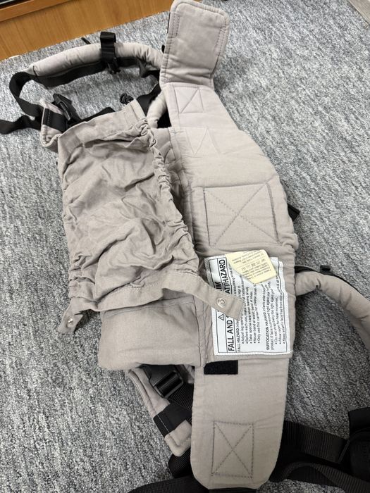 Marsupiu ergonomic Isara