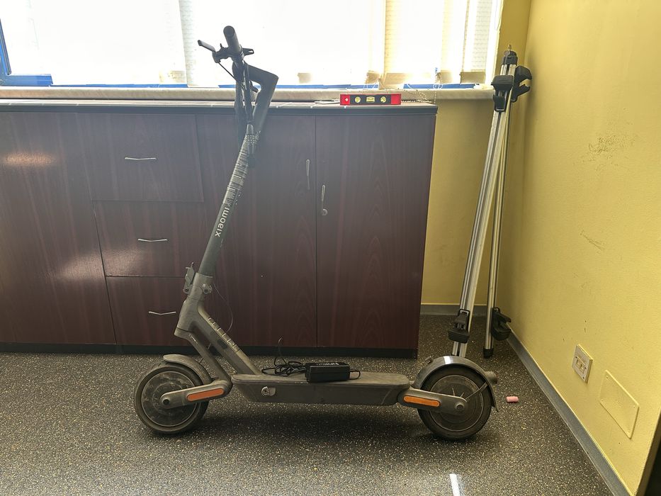Trotineta Xiaomi Electric Scooter 4 Ultra – defect placă încărcare | 1.200 / 1.400 lei