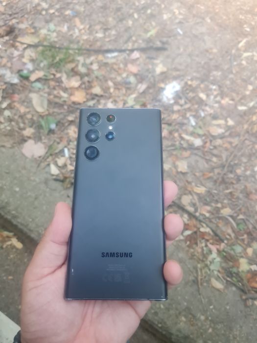 Samsung Galaxy S22 Ultra,Negru,256 Gb,12 Gb Ram,stare bună,liber de re