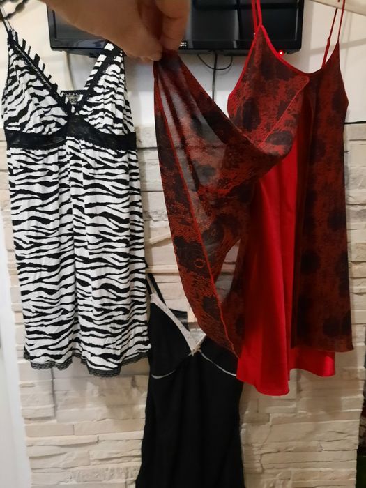 Pijama dama, din satin/voal cu dantela,Halat satin cu imprimeu