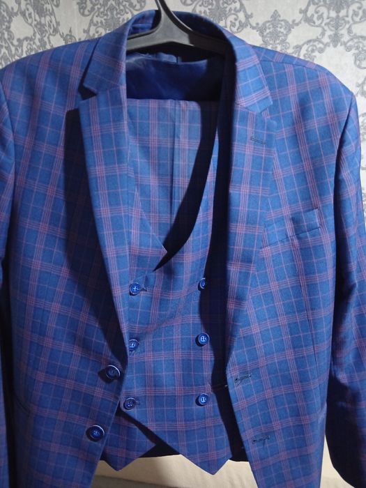 Новый кастюм мужской