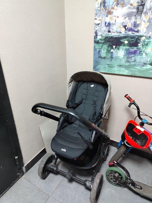 Прогулочная коляска Joie Chrome