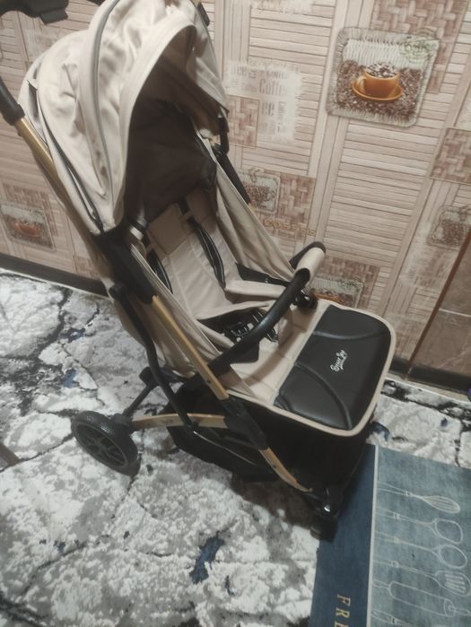 Коляска  прогулочная