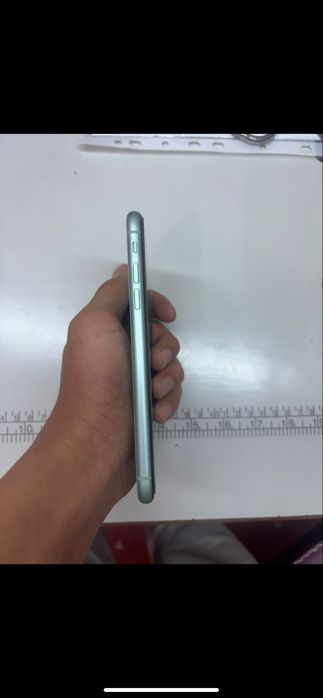 Продается Айфон 11