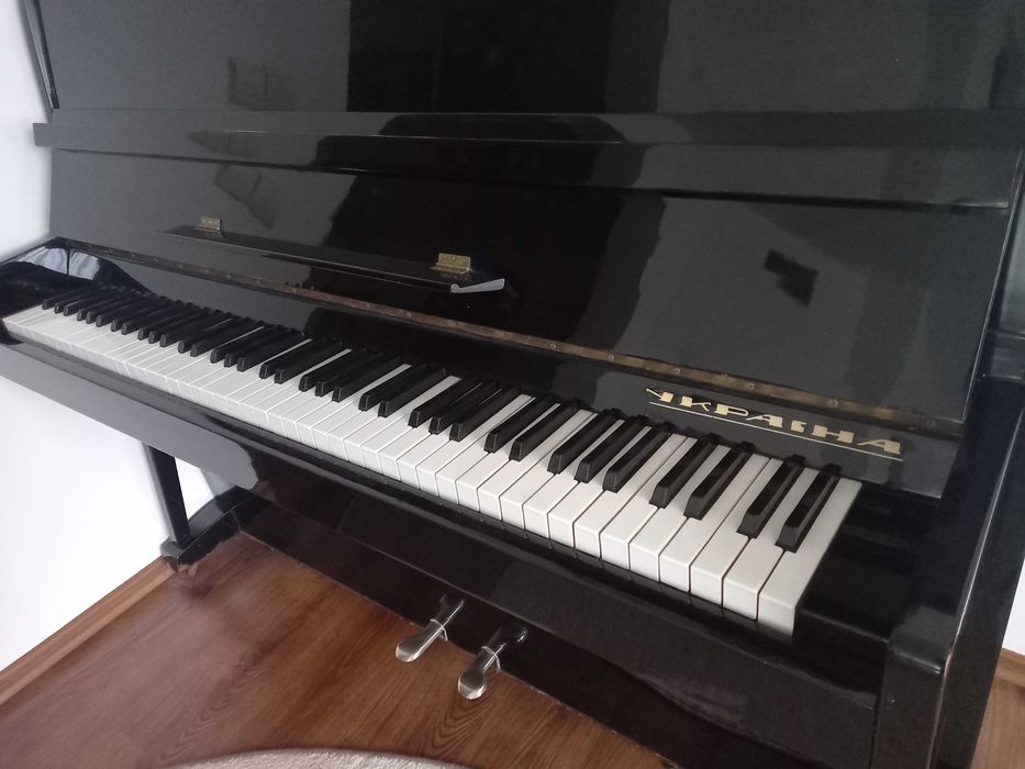 Pianină UKRAINA (Україна)