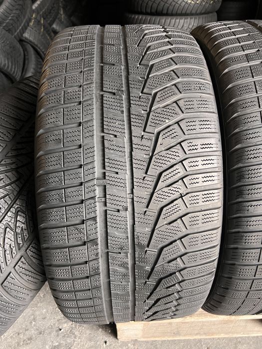 4 anvelope iarna 295/35/21 , Pirelli /Hankook !