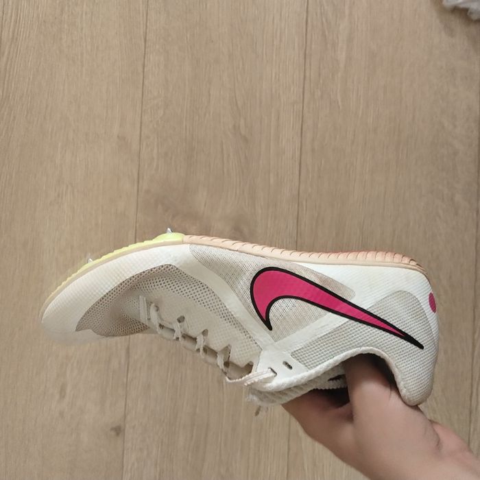 Шпайкове за лека атлетика