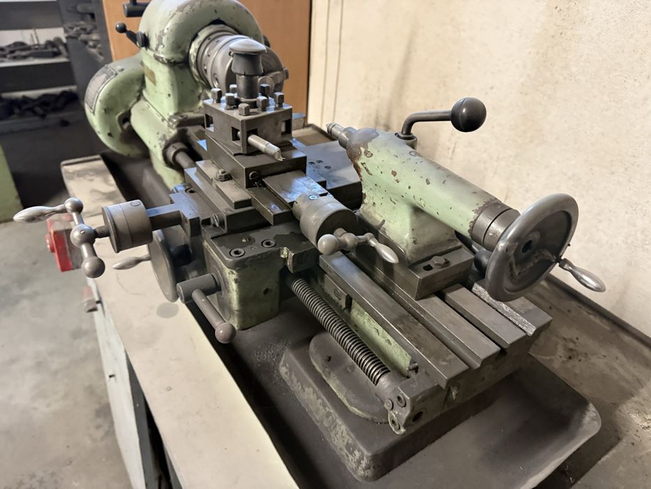 Strung universal de precizie tip MN-80