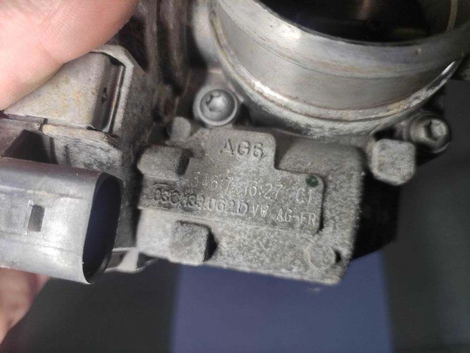 Clapeta acceleratie volkswagen vw golf 5 1.4 tsi cod 03c133062d