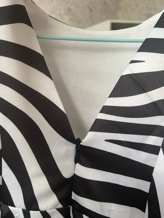 Платье новое   128 размер