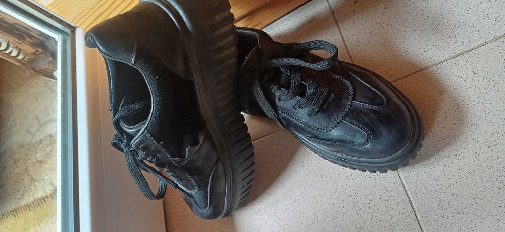 Дамски мратонки