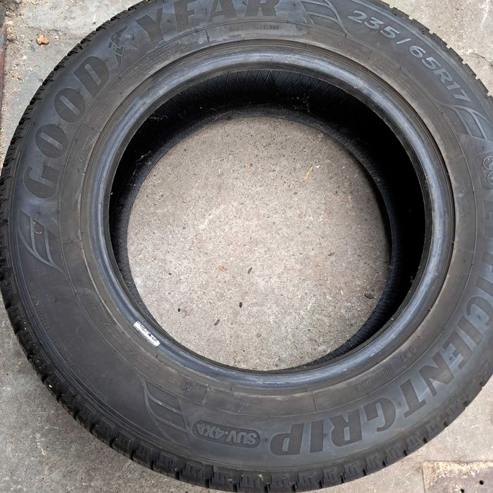 Гуми Goodyear 235/65 17"